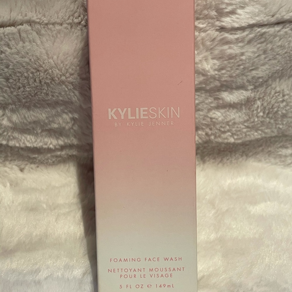 Kylieskin